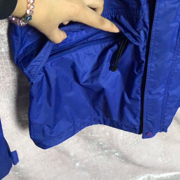 Vintage Patagonia Windbreaker Jacket. - Picture 3 of 8